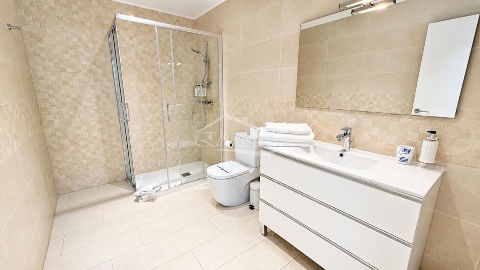 Semi-detached house for sale in  La Caleta, Spain - 5982