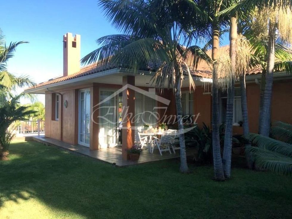 Semi-detached house for sale in  La Orotava, Spain - 1413