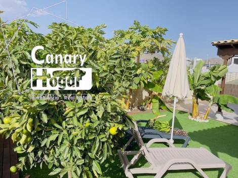 Semi-detached house for sale in  Los Cristianos, Spain - 052371