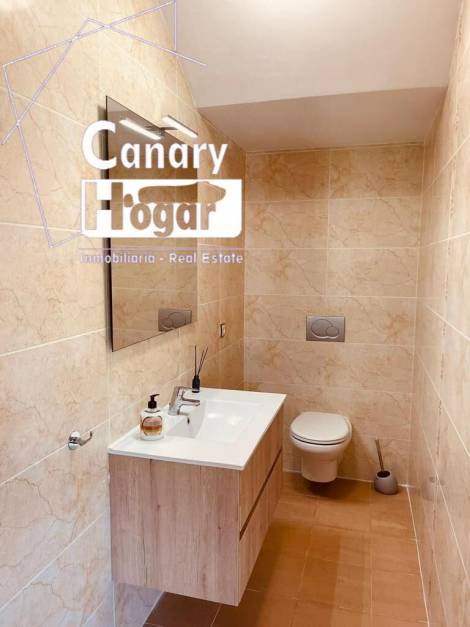 Semi-detached house for sale in  Los Cristianos, Spain - 052371