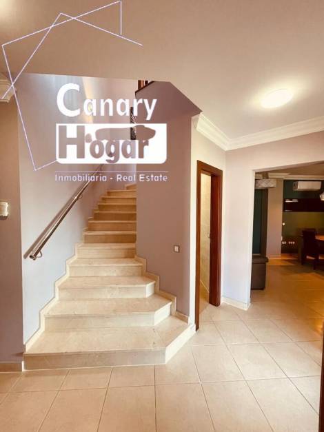 Semi-detached house for sale in  Los Cristianos, Spain - 052371