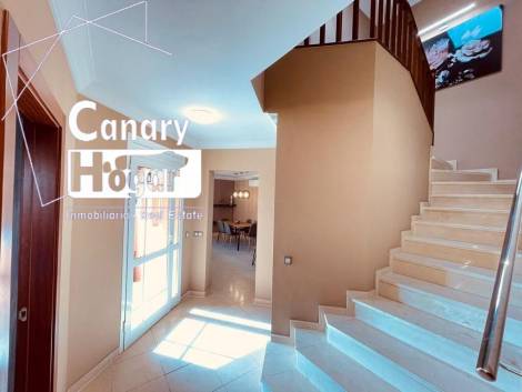 Semi-detached house for sale in  Los Cristianos, Spain - 052381