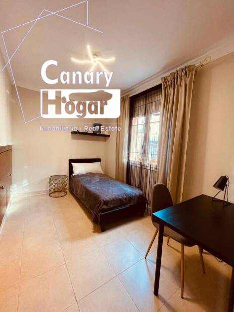 Semi-detached house for sale in  Los Cristianos, Spain - 052381