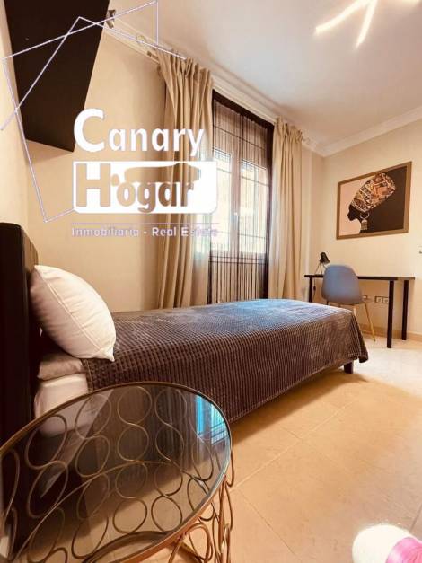 Semi-detached house for sale in  Los Cristianos, Spain - 052381