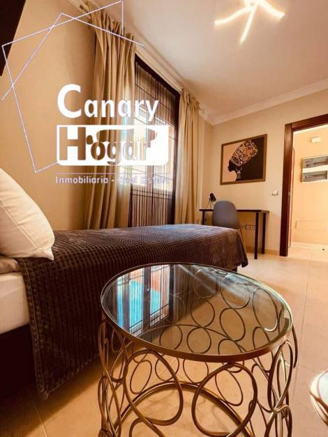 Semi-detached house for sale in  Los Cristianos, Spain - 052381