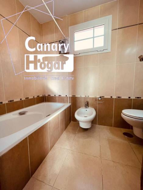 Semi-detached house for sale in  Los Cristianos, Spain - 052381