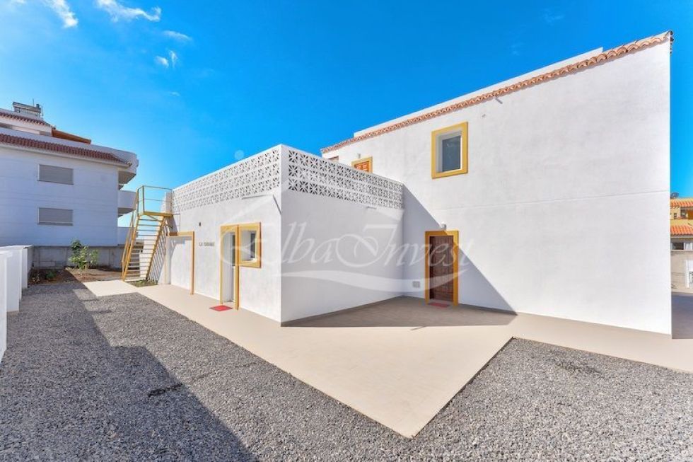 Semi-detached house for sale in  Puerto de Santiago, Spain - 4728