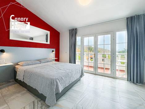 Semi-detached house for sale in  San Eugenio Alto, Spain - 056901