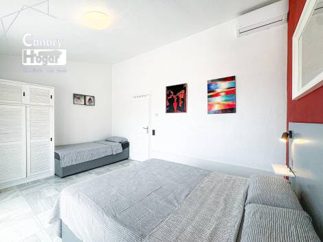 Semi-detached house for sale in  San Eugenio Alto, Spain - 056901