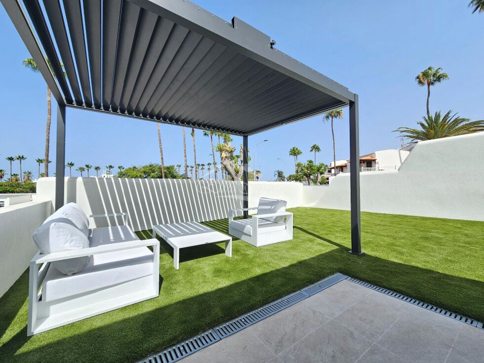 Semi-detached house for sale in  San Eugenio Alto, Spain - 5988