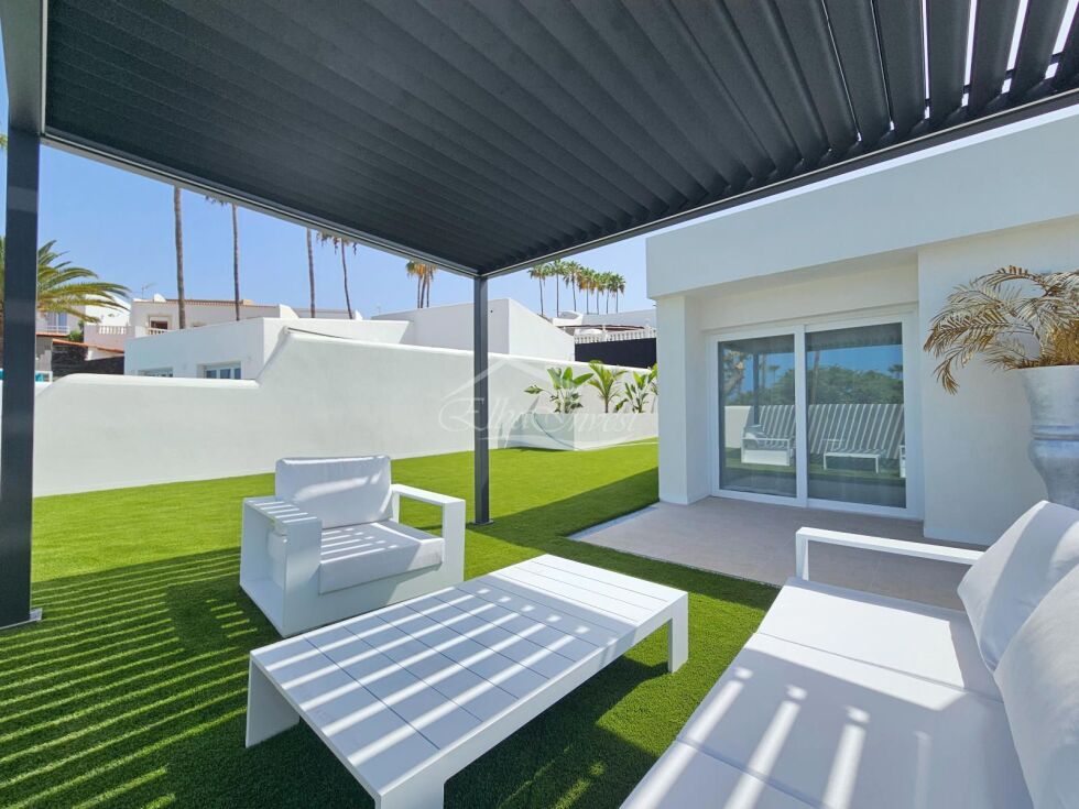 Semi-detached house for sale in  San Eugenio Alto, Spain - 5988