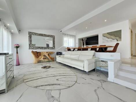 Semi-detached house for sale in  San Eugenio Alto, Spain - 5988