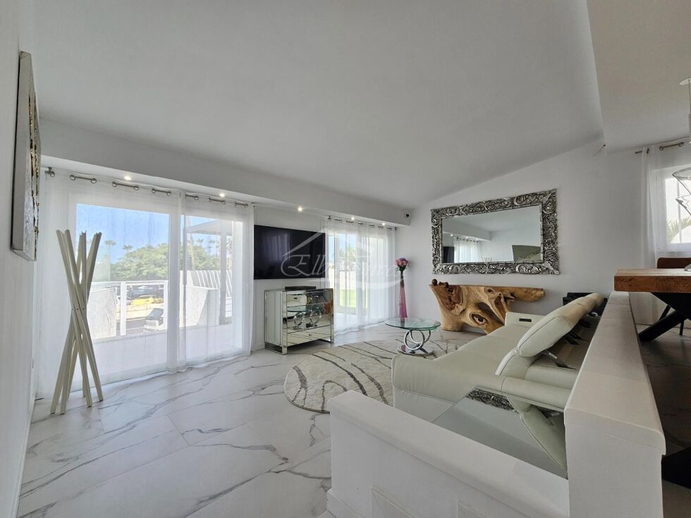 Semi-detached house for sale in  San Eugenio Alto, Spain - 5988