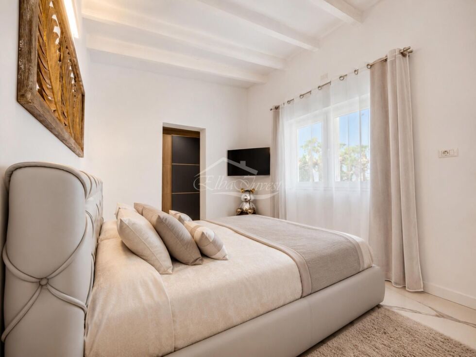 Semi-detached house for sale in  San Eugenio Alto, Spain - 5988
