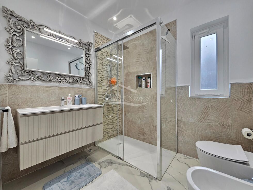 Semi-detached house for sale in  San Eugenio Alto, Spain - 5988