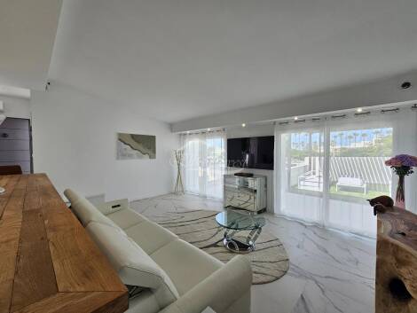 Semi-detached house for sale in  San Eugenio Alto, Spain - 5988