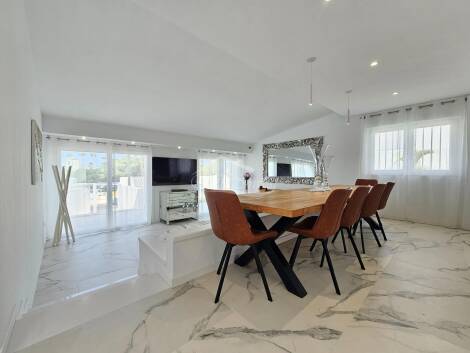 Semi-detached house for sale in  San Eugenio Alto, Spain - 5988