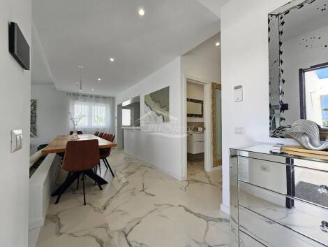 Semi-detached house for sale in  San Eugenio Alto, Spain - 5988
