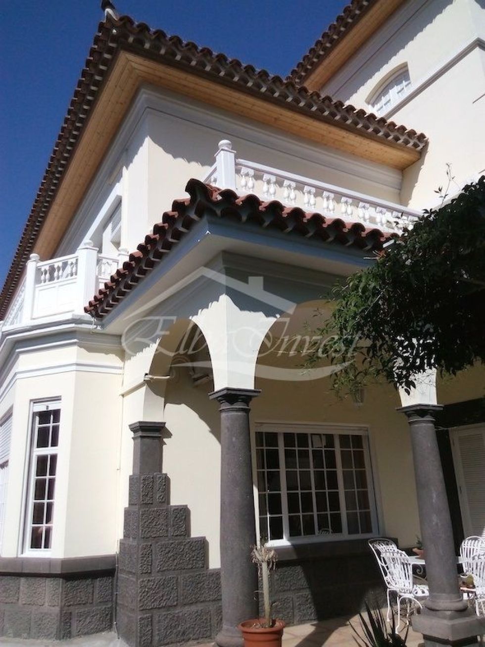 Semi-detached house for sale in  Santa Cruz de Tenerife, Spain - 2715
