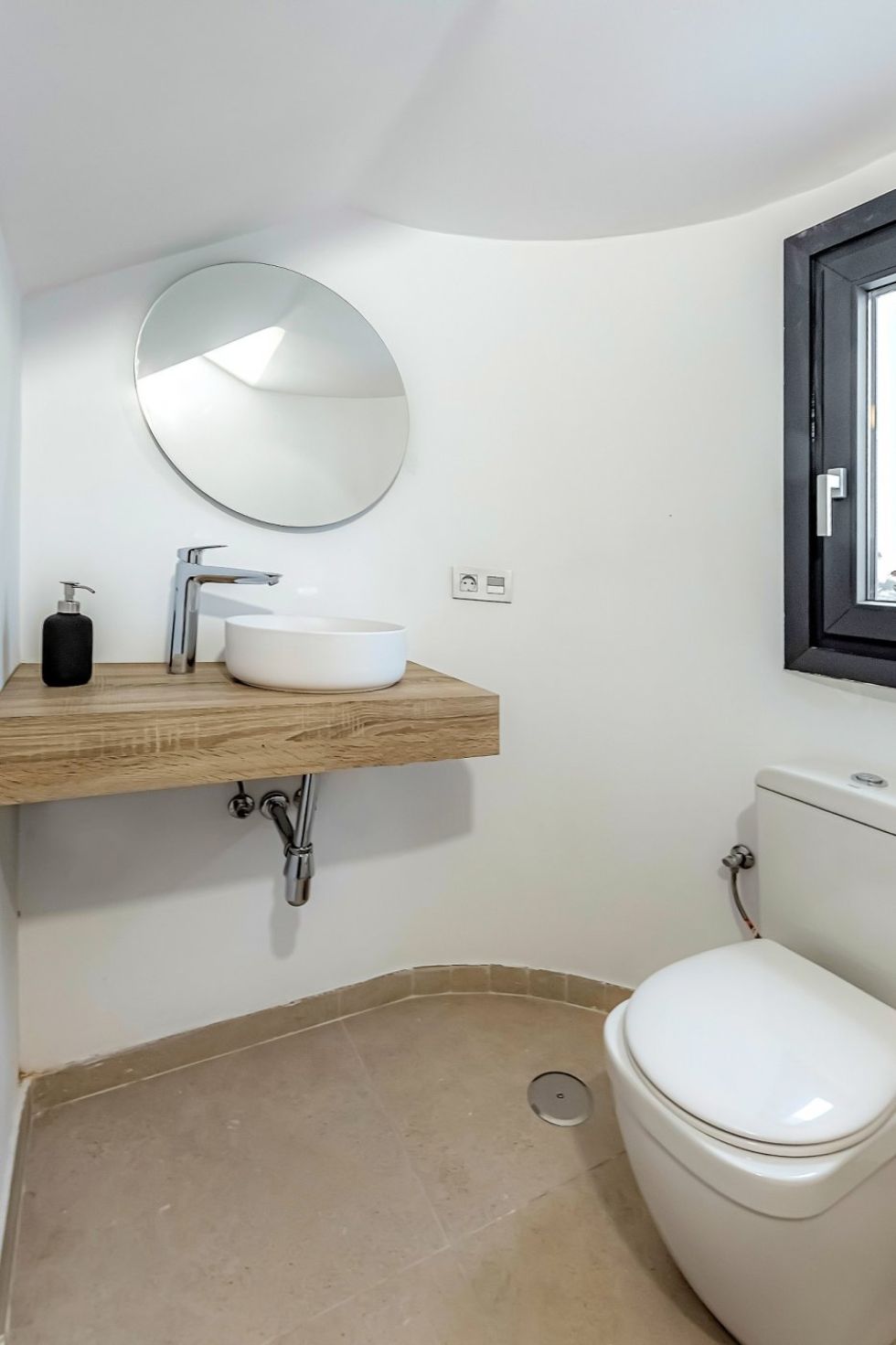 Semi-detached house for sale in  Miguel de Abona, Spain - 048671