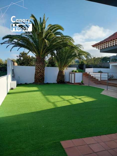 Semi-detached house for sale in  La Laguna, Spain - 049771