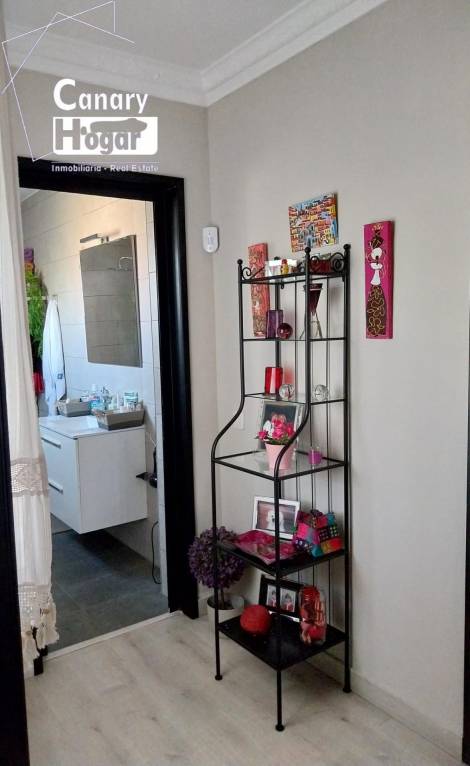 Semi-detached house for sale in  La Laguna, Spain - 049771