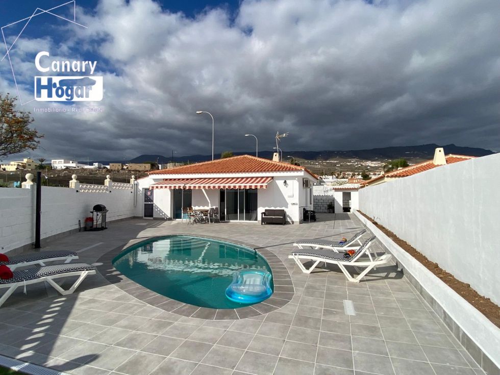 Semi-detached house for sale in  Sueño Azul, Spain - 054361