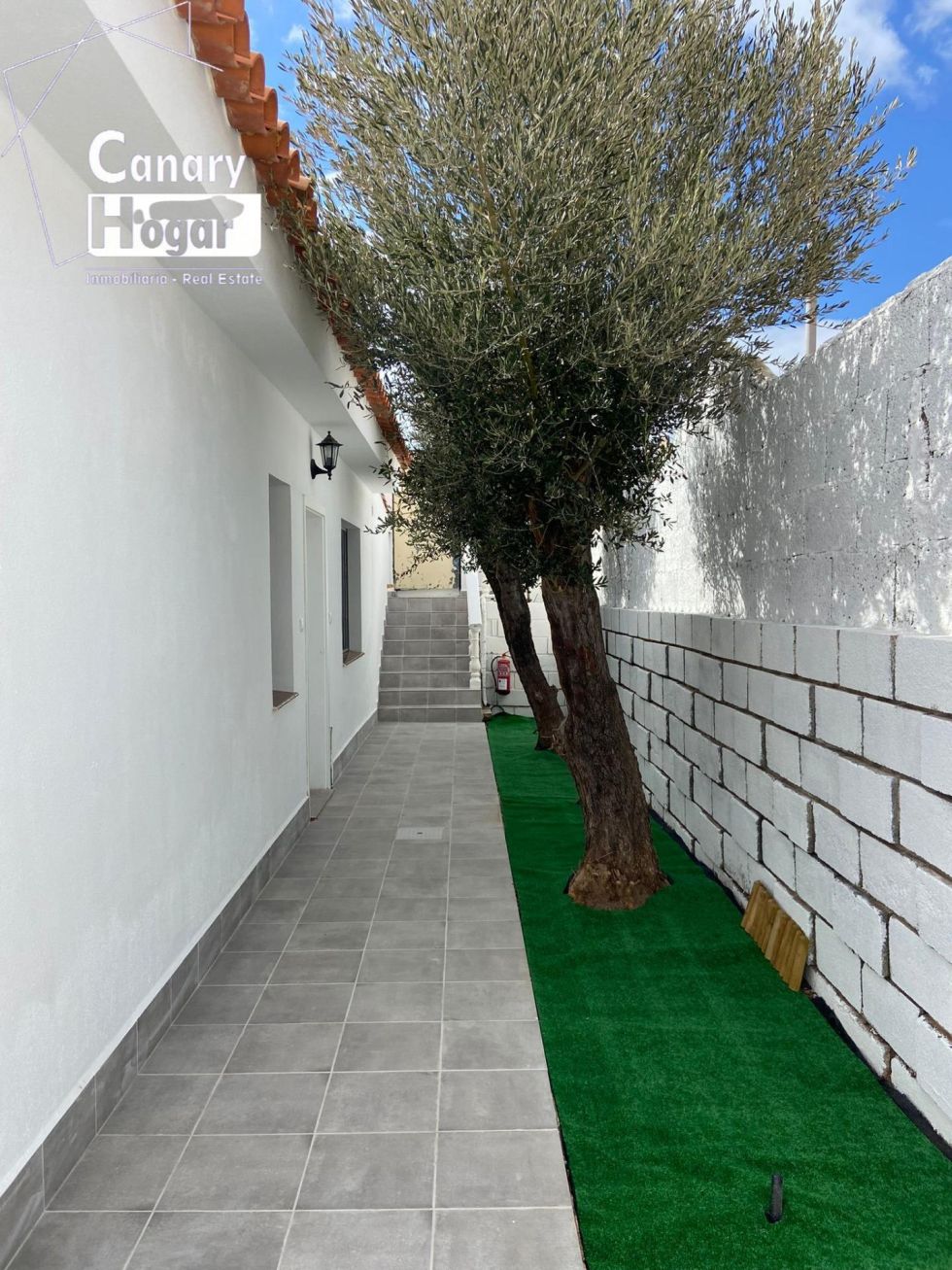 Semi-detached house for sale in  Sueño Azul, Spain - 054361