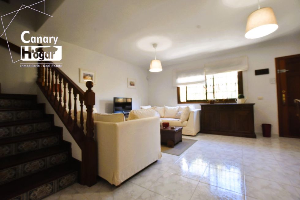 Semi-detached house for sale in  El Médano, Spain - 057581