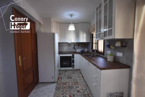 Semi-detached house for sale in  El Médano, Spain - 057581
