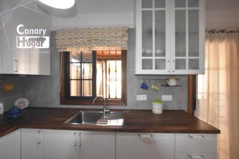 Semi-detached house for sale in  El Médano, Spain - 057581