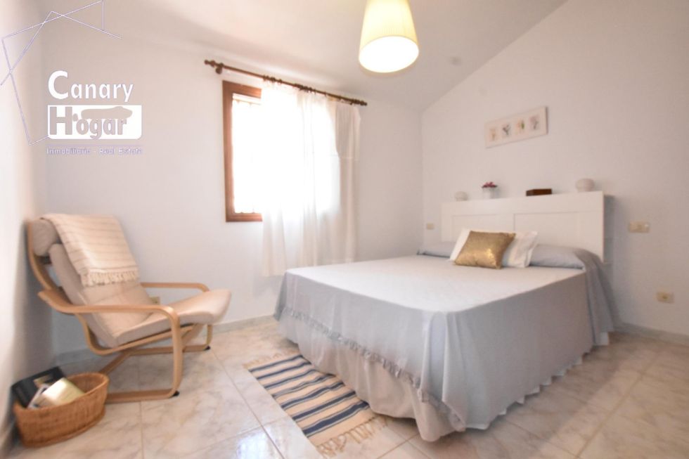 Semi-detached house for sale in  El Médano, Spain - 057581