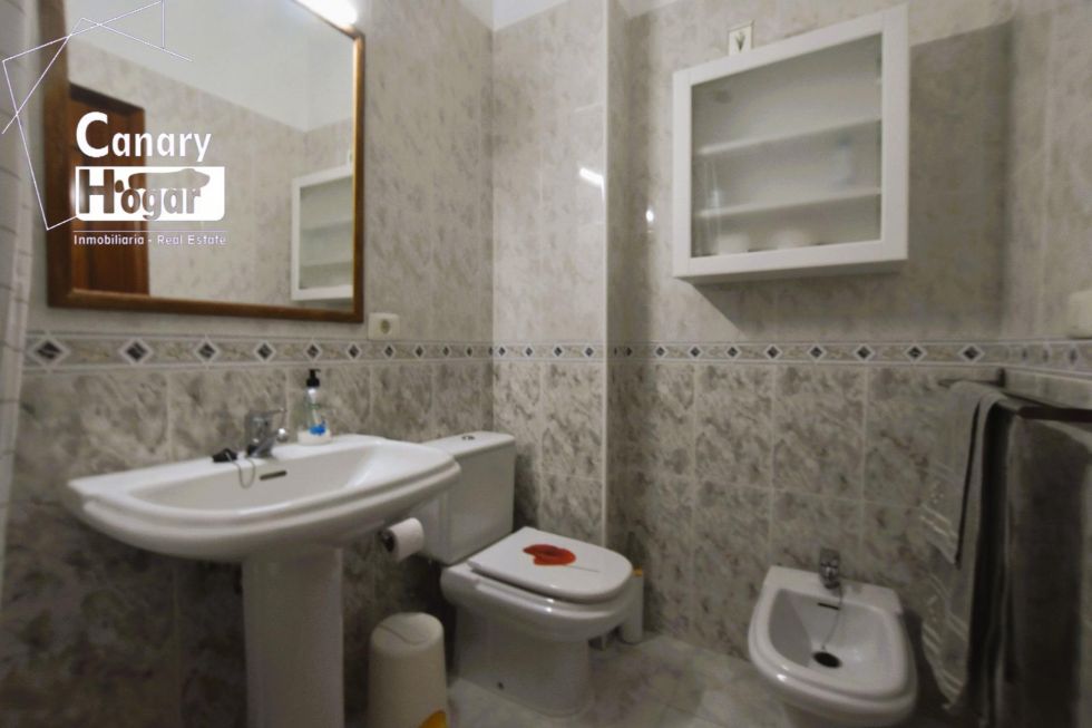 Semi-detached house for sale in  El Médano, Spain - 057581