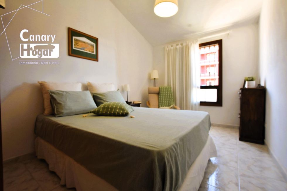 Semi-detached house for sale in  El Médano, Spain - 057581