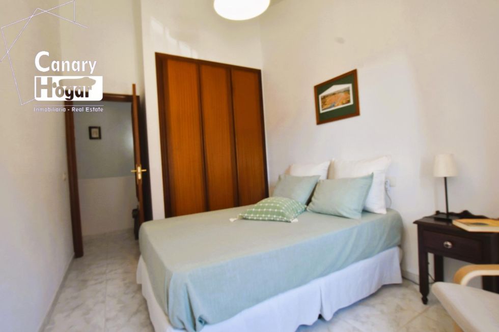 Semi-detached house for sale in  El Médano, Spain - 057581