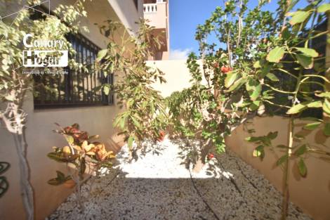 Semi-detached house for sale in  El Médano, Spain - 057581