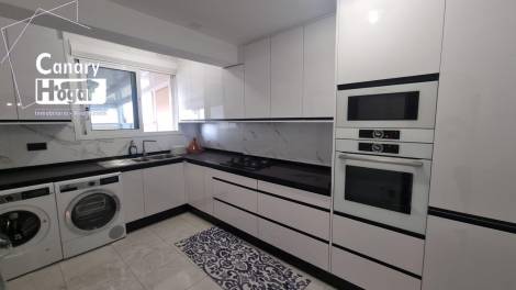 Semi-detached house for sale in  Playa de las Américas, Spain - 057961