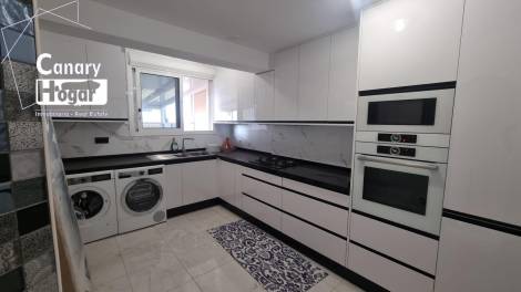 Semi-detached house for sale in  Playa de las Américas, Spain - 057961