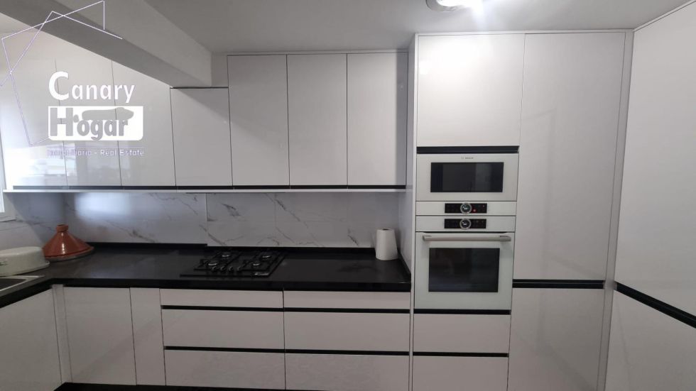 Semi-detached house for sale in  Playa de las Américas, Spain - 057961