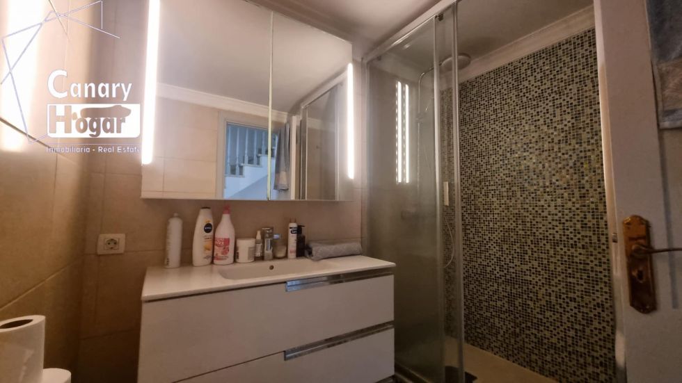 Semi-detached house for sale in  Playa de las Américas, Spain - 057961