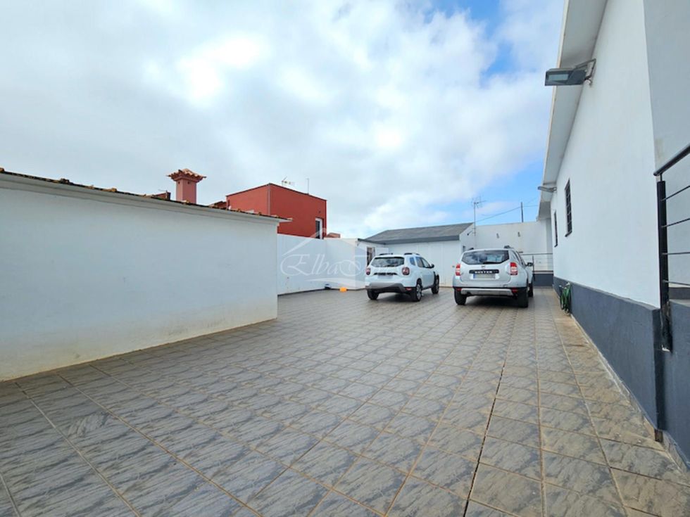 Semi-detached house for sale in  La Laguna, Spain - 5631