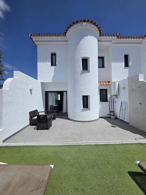 Semi-detached house for sale in  San Miguel de Abona, Spain - TR-2984