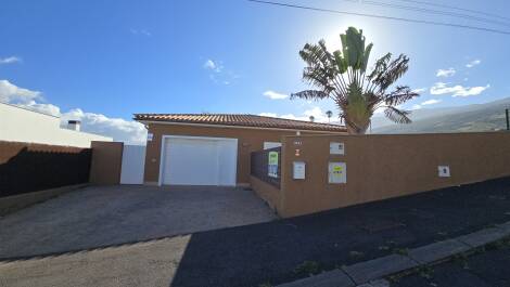 Semi-detached house for sale in  La Orotava, Spain - TRC-3068