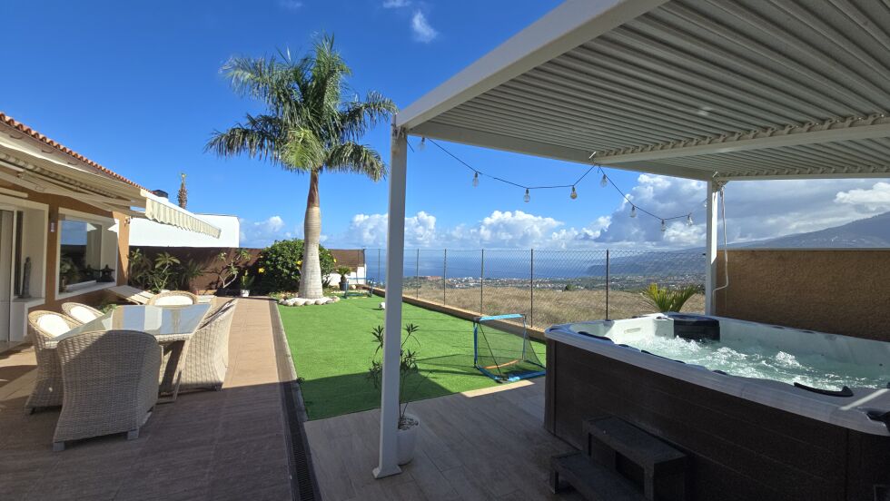 Semi-detached house for sale in  La Orotava, Spain - TRC-3068