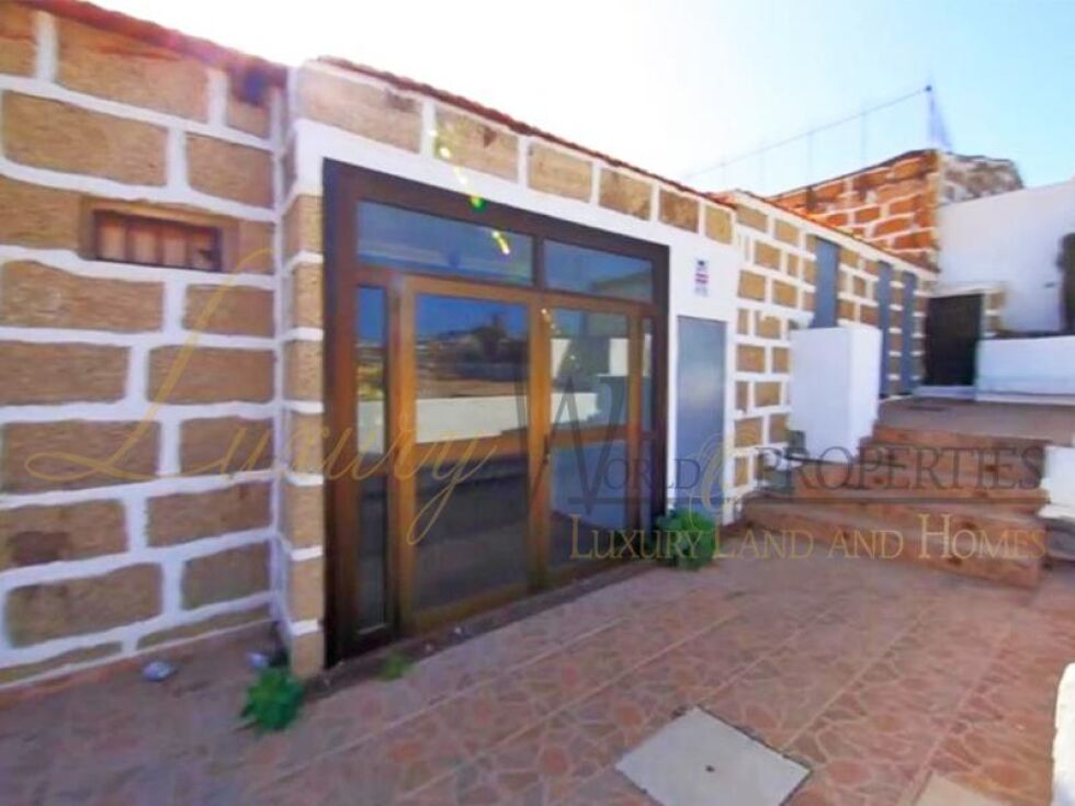 Store for sale in  Arona, Spain - LWP4352 Local Comercial en Las Galletas