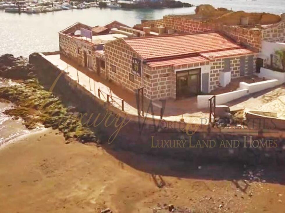 Store for sale in  Arona, Spain - LWP4352 Local Comercial en Las Galletas