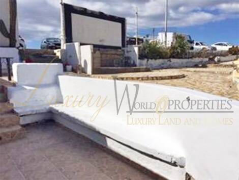 Store for sale in  Arona, Spain - LWP4352 Local Comercial en Las Galletas