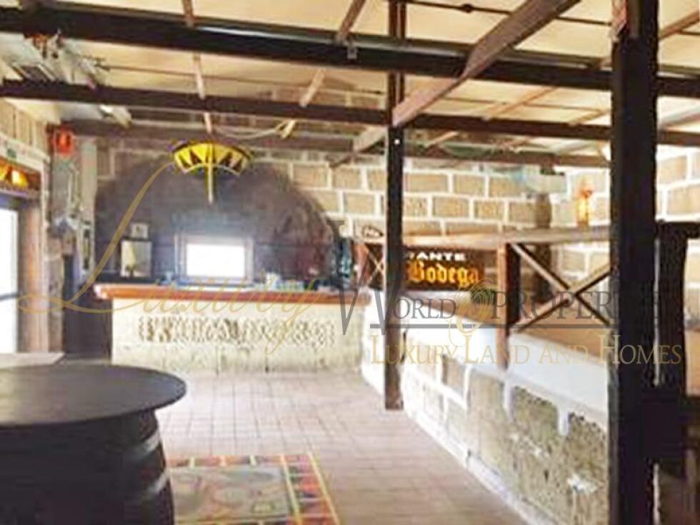 Store for sale in  Arona, Spain - LWP4352 Local Comercial en Las Galletas