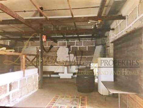 Store for sale in  Arona, Spain - LWP4352 Local Comercial en Las Galletas