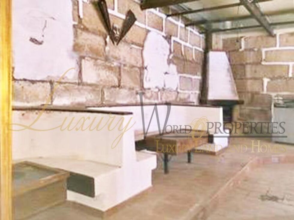 Store for sale in  Arona, Spain - LWP4352 Local Comercial en Las Galletas